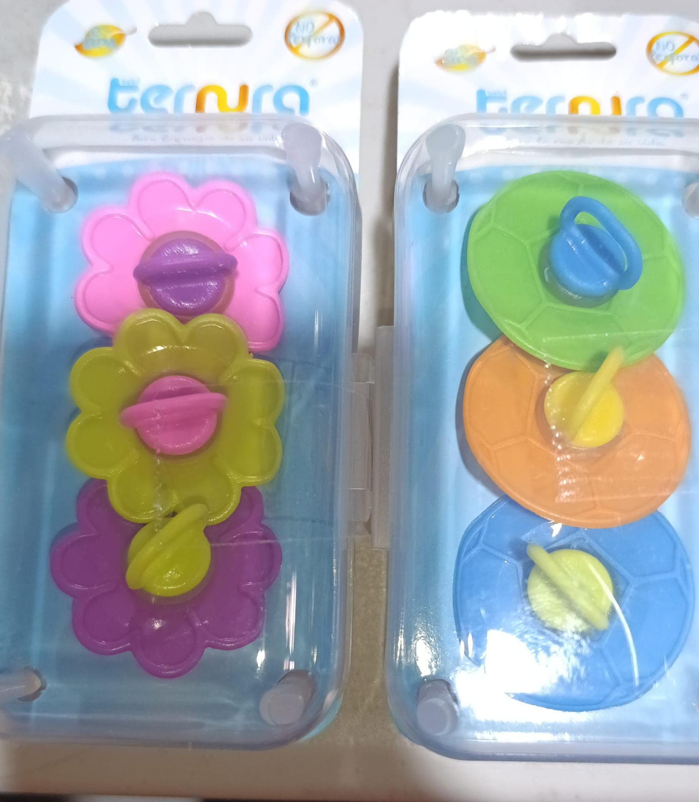 3 CHUPONES DE MIEL CON ASA Y CLIP SUJETA CHUPON FLOR TERNURA