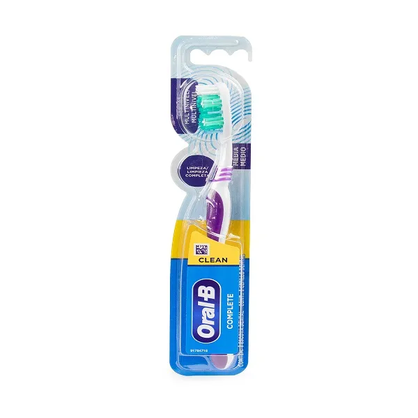 Cepillo Dental Oral B Clean Complete Medio C/1 pza
